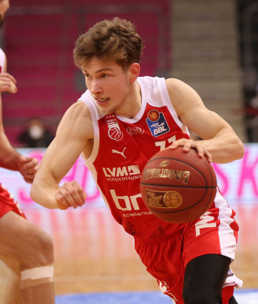 交出亮眼成 交出亮眼成